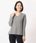 VネックTシャツ