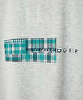 ロゴ モチーフ デザインTシャツ