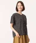 タックVネックボーダーTシャツ