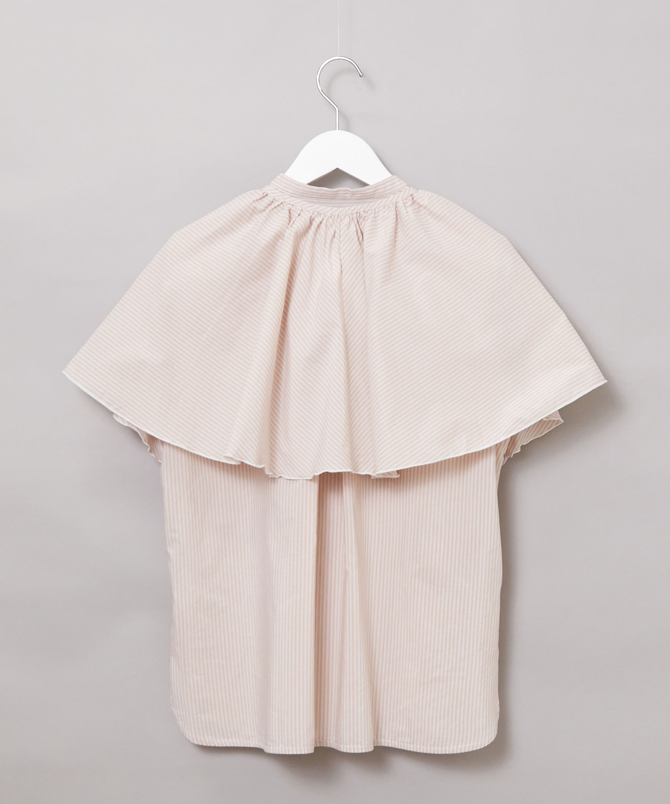 新品未使用！タグ付　定価4.1万 伊製 ヴェルサーチェ ノースリーブシャツ　3 レディース ケープ付き ノースリーブ ブラウス【一部店舗限定】通販