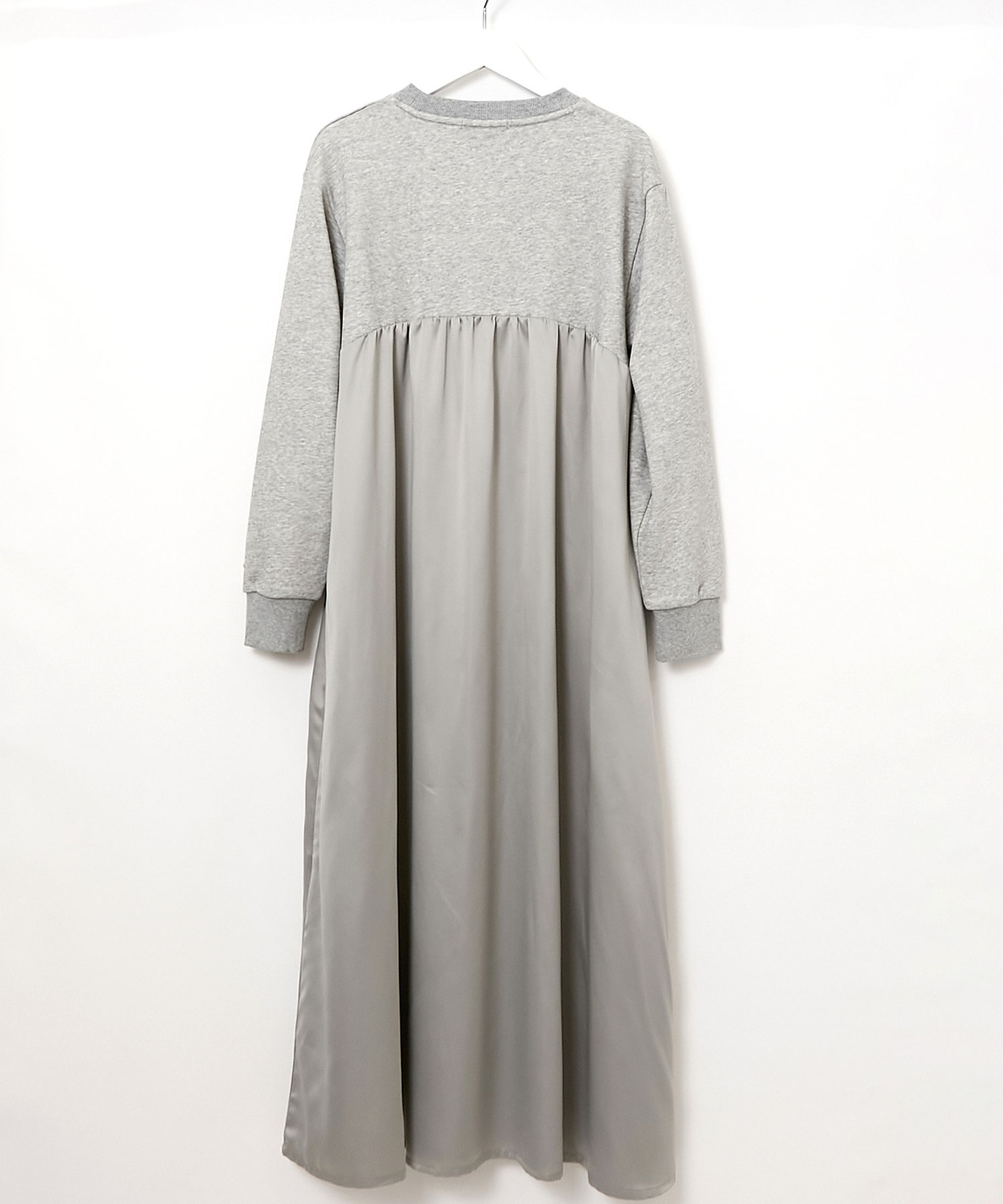 レディース サテンドッキング ギャザー ワンピース【一部店舗限定