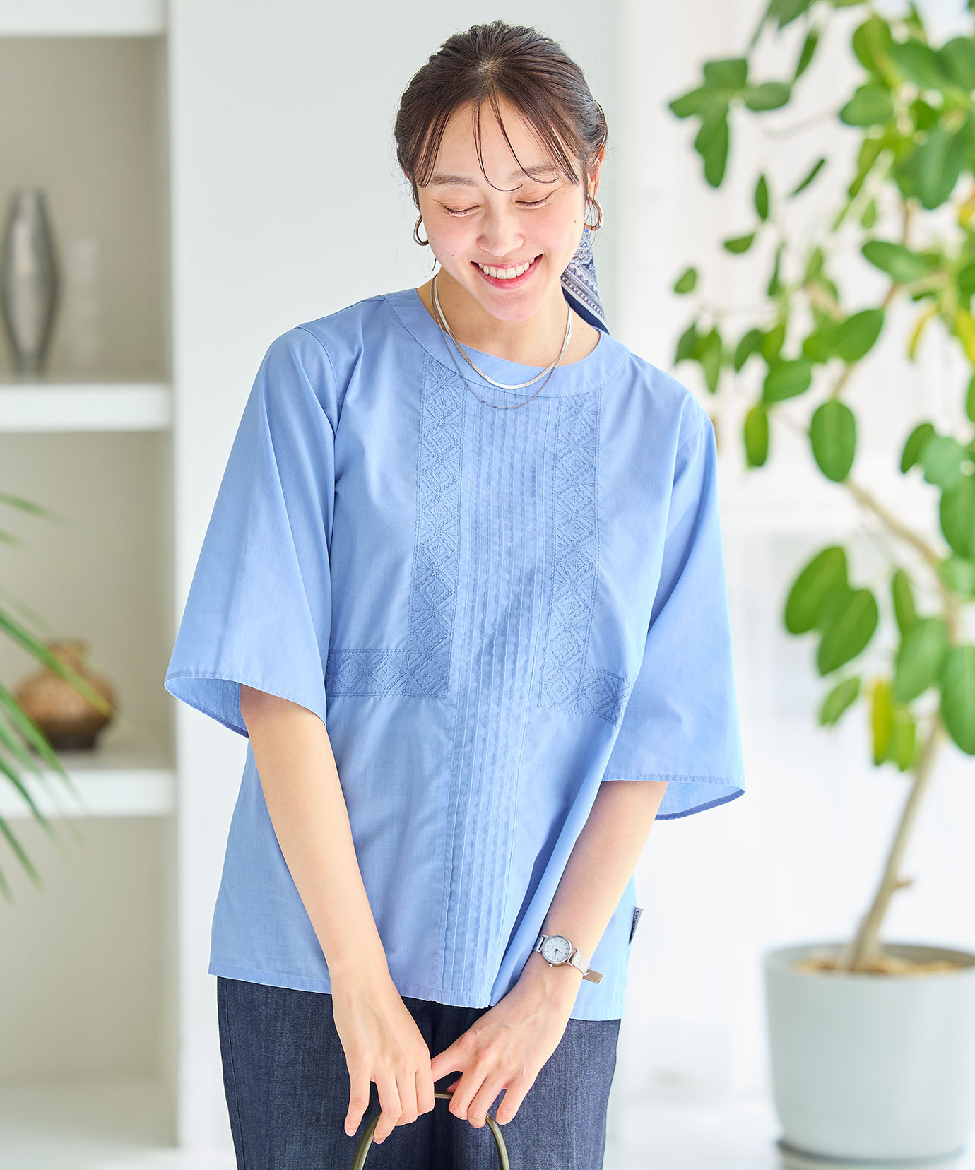 レディース ピンタック 刺繍 ブラウス【オンラインショップ・一部店舗