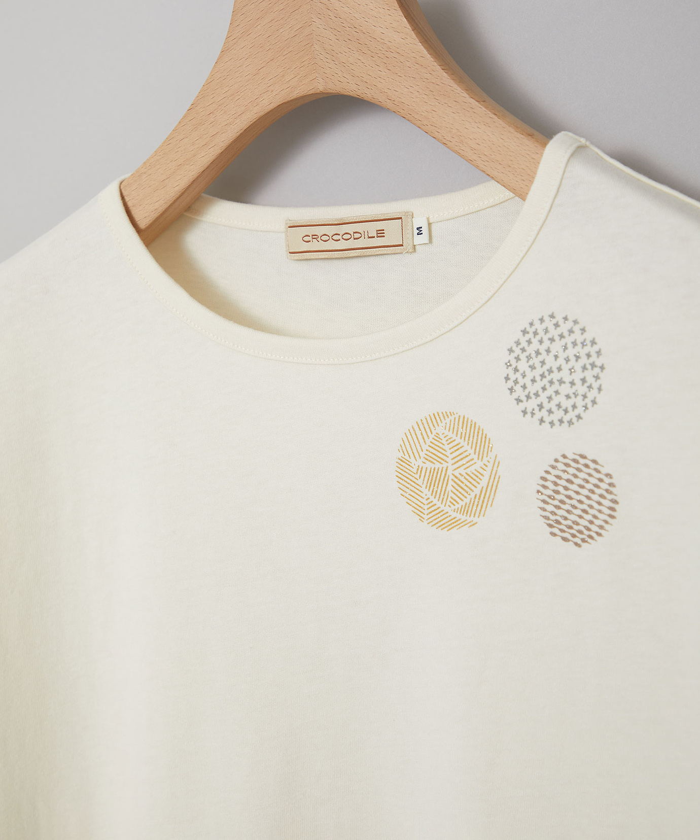 レディース ブローチプリント 半袖 Tシャツ通販 [0302-63210