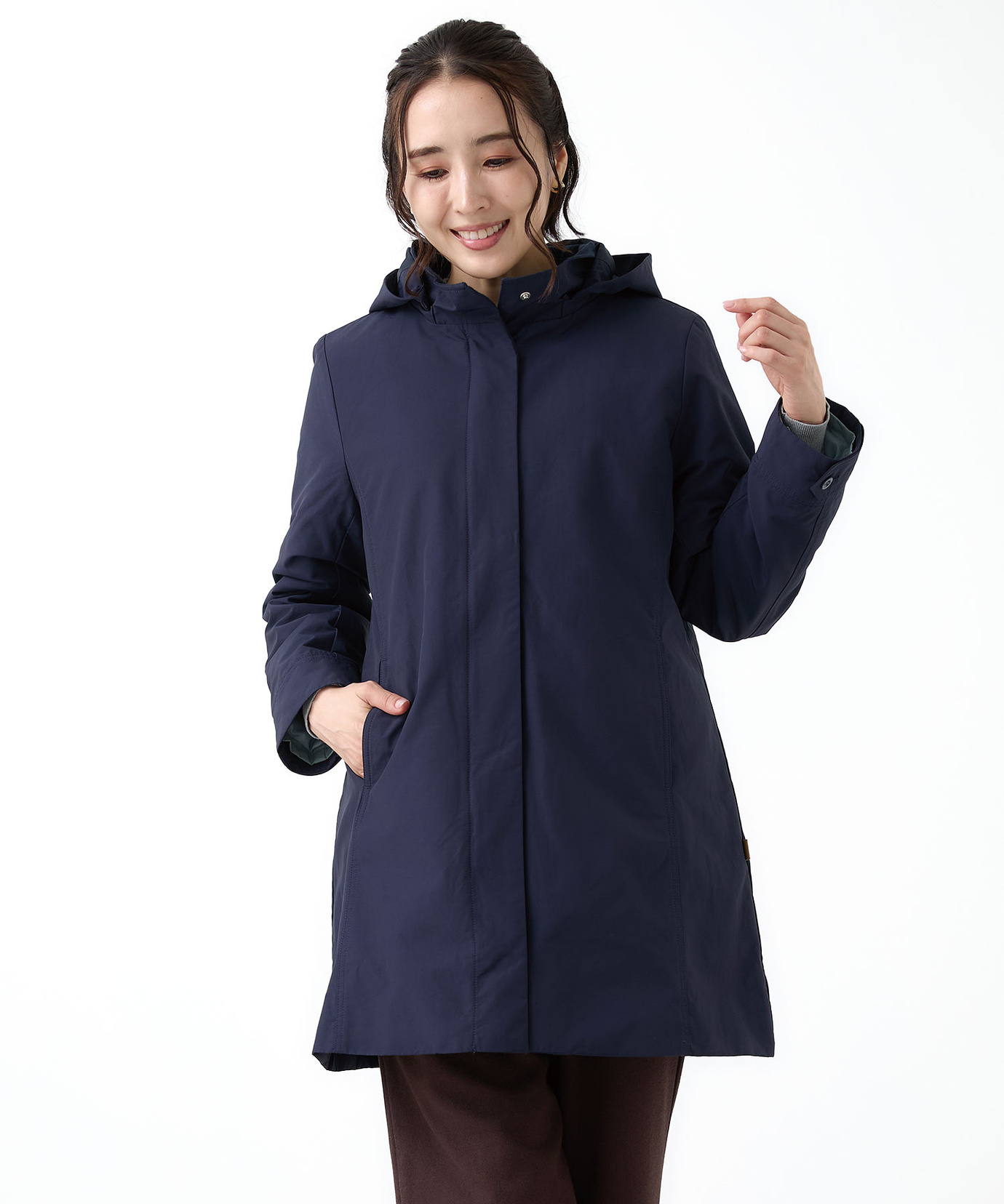 未使用　タグ付き　クロコダイル　切り返し　ダウンコート　ライトベージュ レディース ツイル ロングダウンコート【撥水加工】通販 [2004-58401