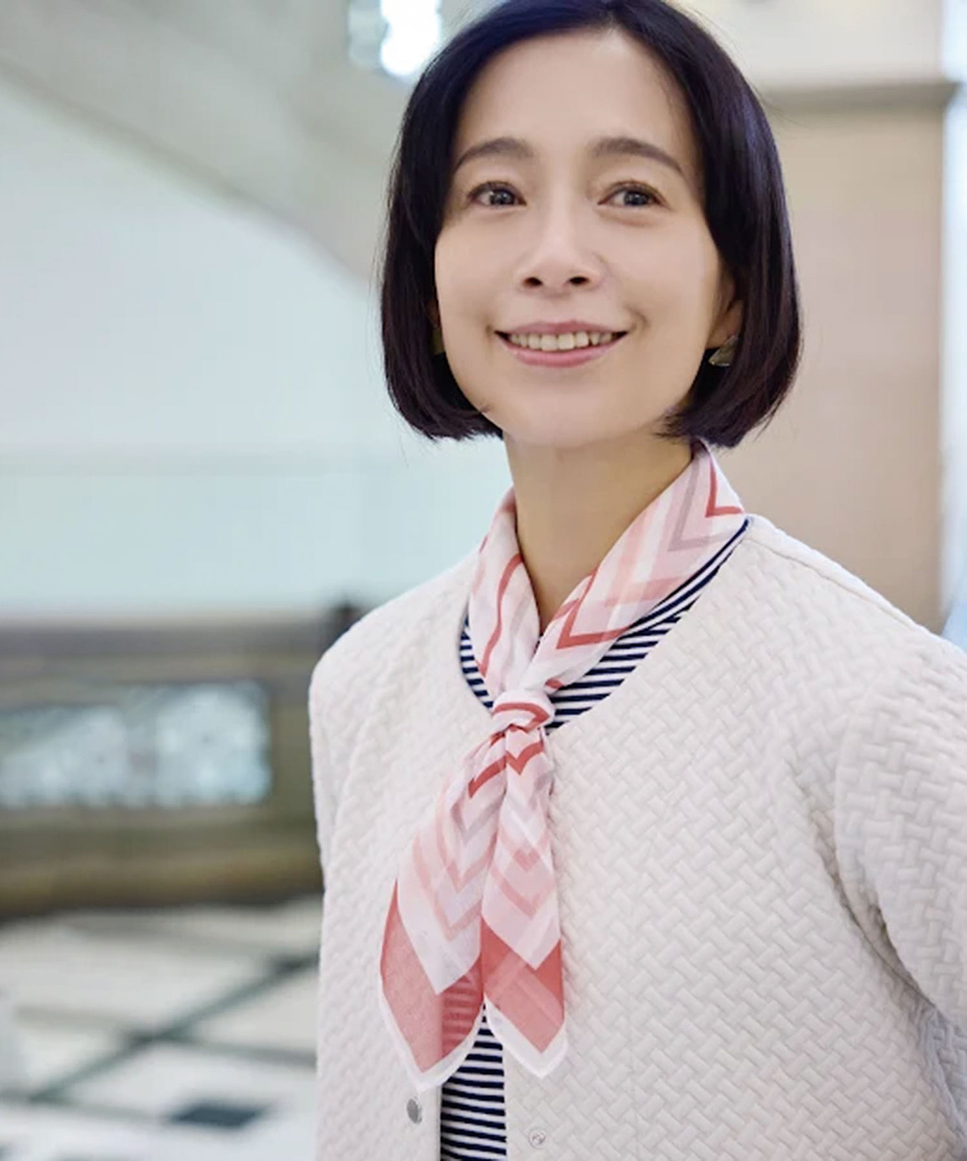 レディース スクエア柄 シアー スカーフ通販 [0319-61901