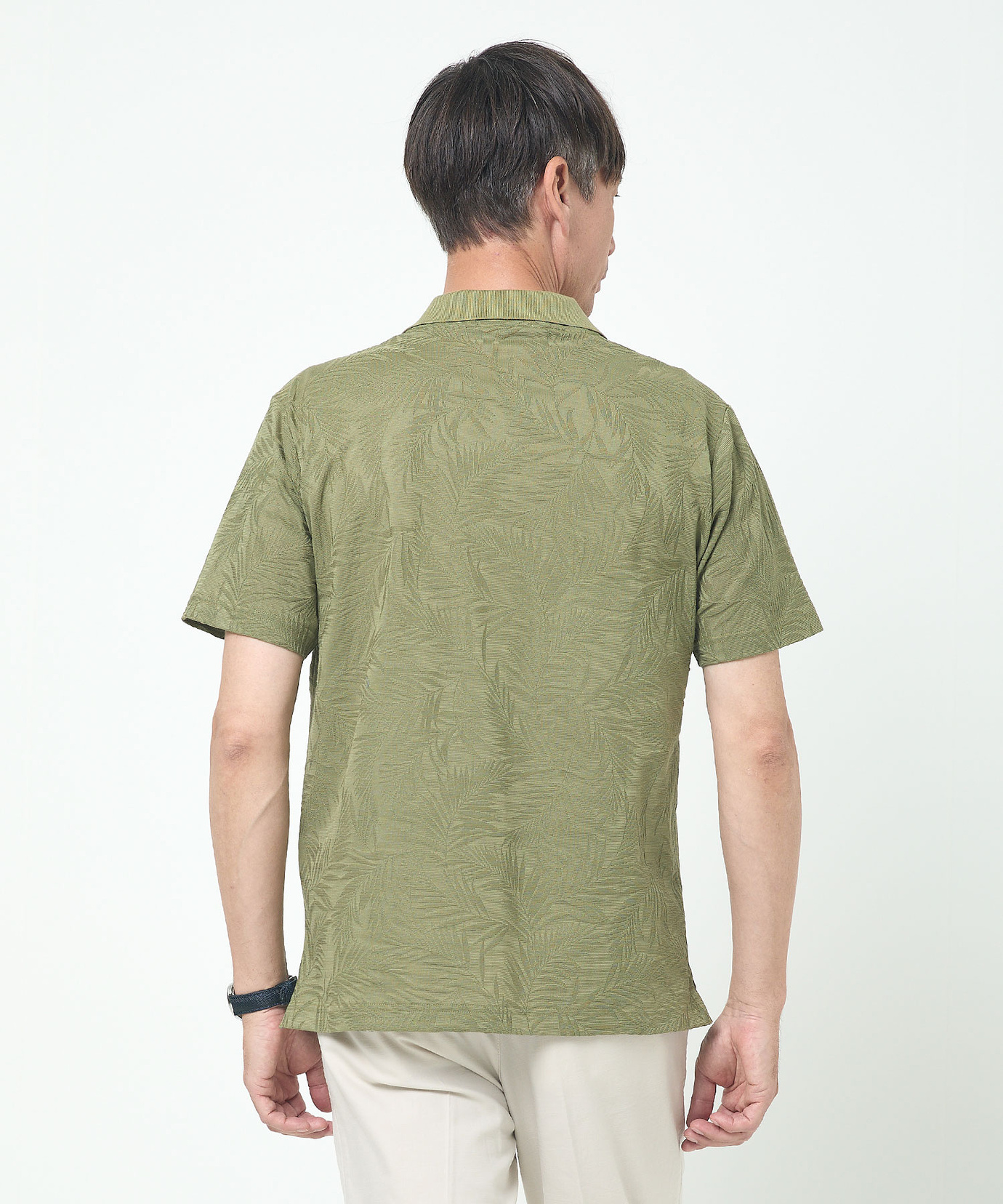 STONE  ロゴパッチ襟付き長袖ポロシャツ オリーブ STONE ISLAND ロゴパッチ襟付き長袖ポロシャツ オリーブ