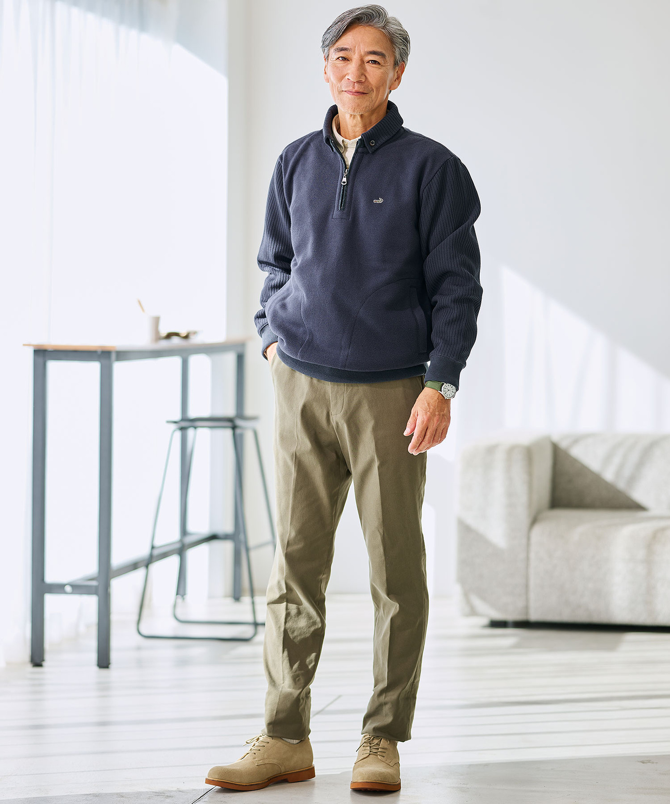 STONE  肌色トレーナー STONE ISLAND（ストーン アイランド） メンズ 腕ポケット スウェット