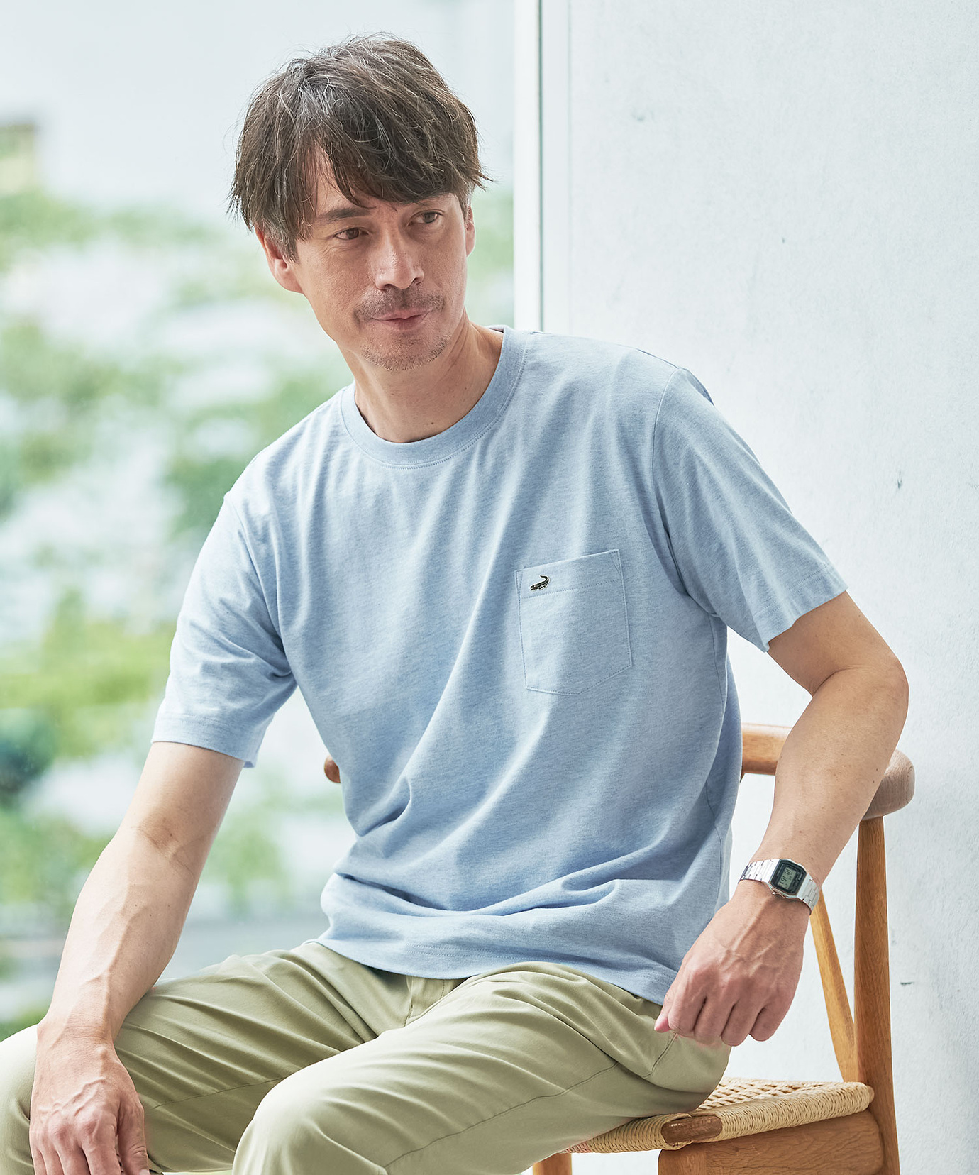 新品未使用 カラフルなクロスデザインのホワイトTシャツ、胸ポケット付き。 メンズ ポケット付きワンポイントTシャツ【TEMP-C】 通販 [1602-08250