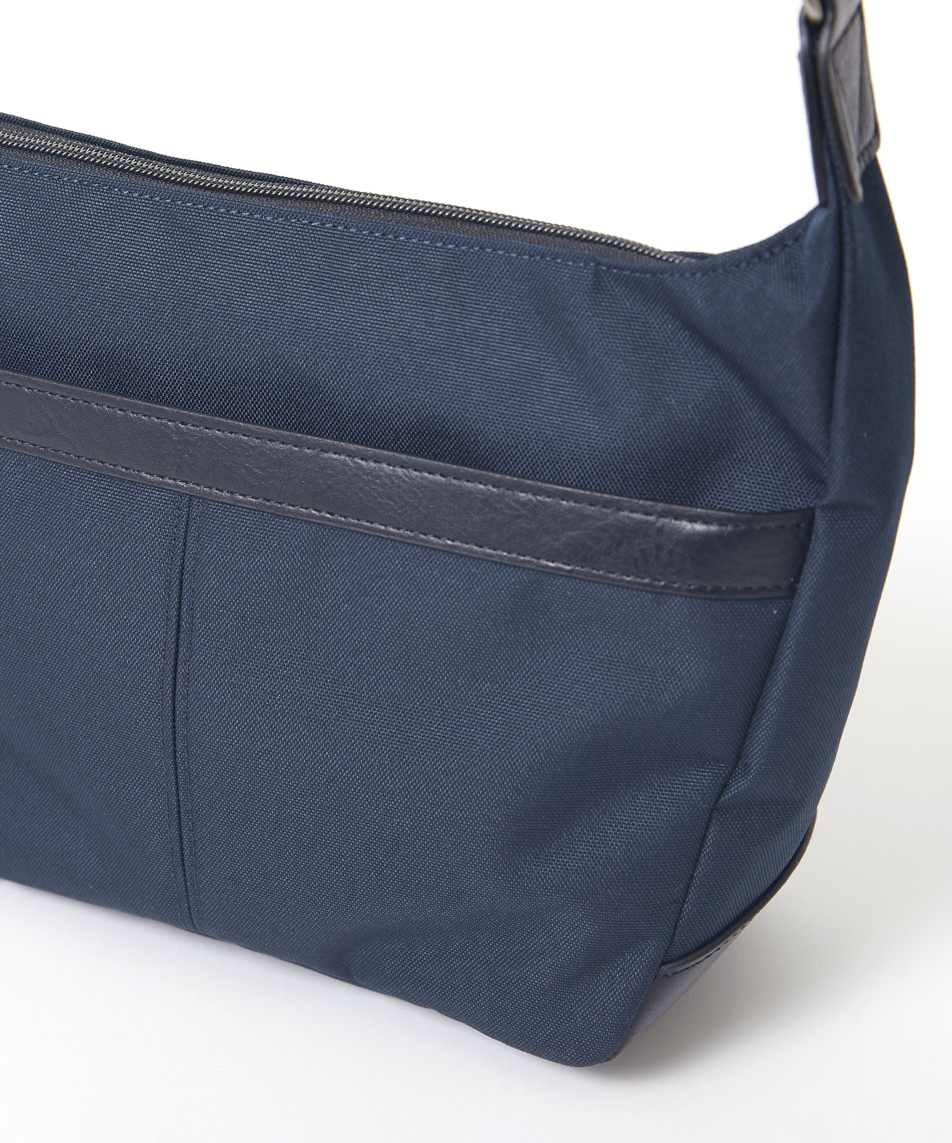 メンズ サファリテイスト ショルダーバッグ通販 [1608-53803