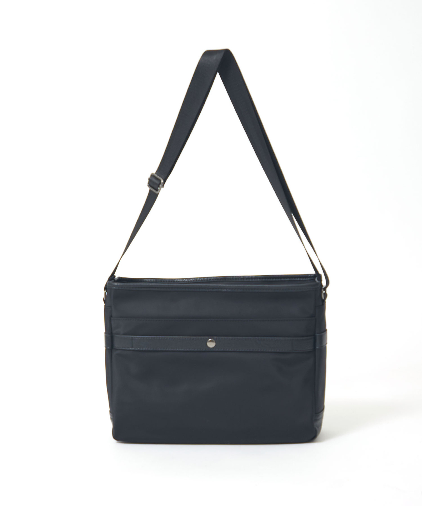 メンズ ナイロン フロントポケット ショルダーバッグ通販 [1608-61803