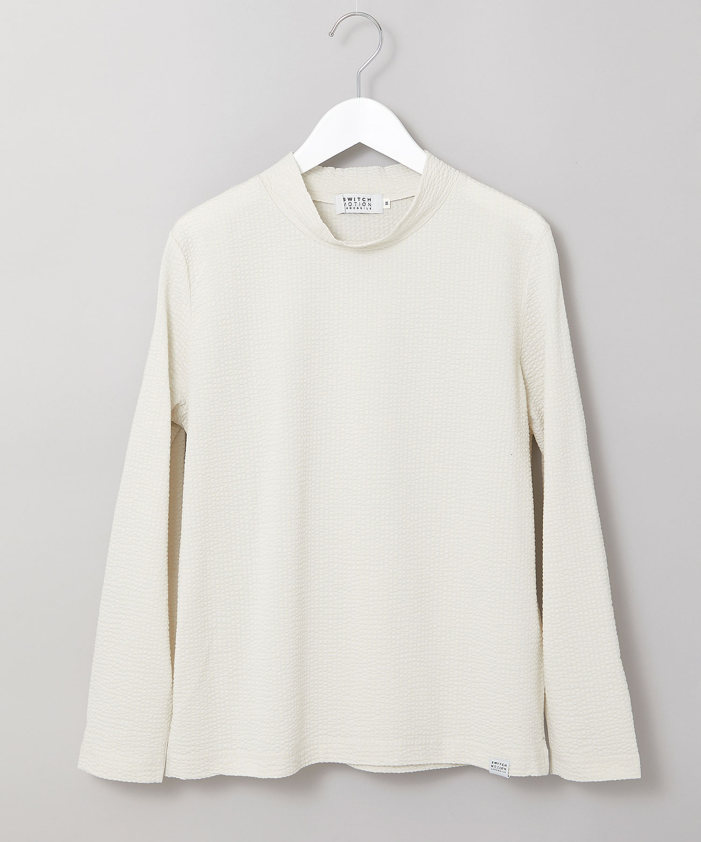 【新品】定価28,600円　刺繍長袖ハイネックカットソー　オフホワイト　13号 レディース サッカー ハイネック カットソー通販 [2002-56212