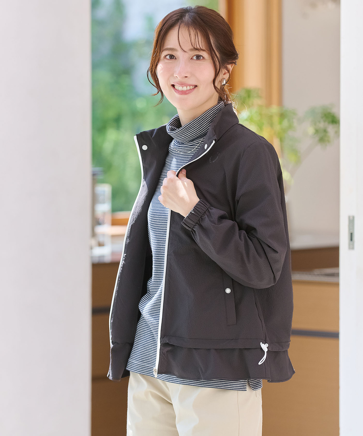 レディース サッカー 切り替えデザイン ブルゾン通販 [2004-55400 レディース サッカー 切り替えデザイン ブルゾン通販 [2004-55400