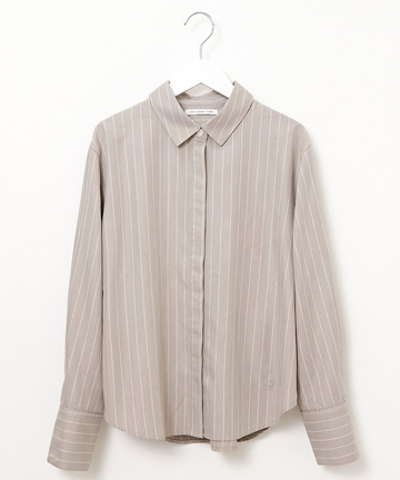 レギュラーカラー 裾ラウンド ブラウス【一部店舗限定】