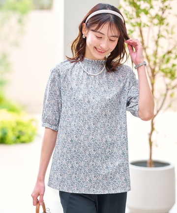 小花柄 シャーリング ブラウス【オンラインショップ・一部店舗限定】