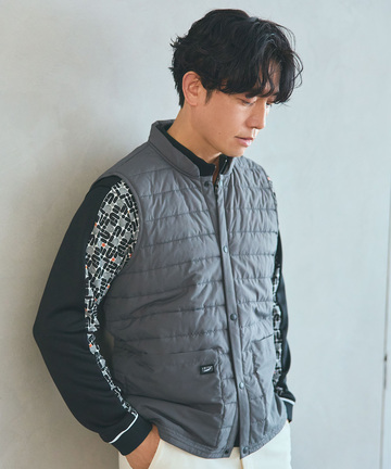 モノグラム ジップ プルオーバー