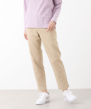 ストレッチ テーパードパンツ