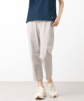 テーパード シルエット パンツ