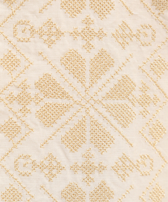 フロント 刺繍ブラウス