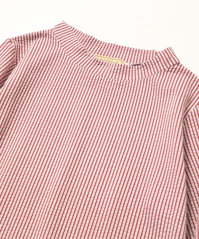 サッカーハイネックTシャツ