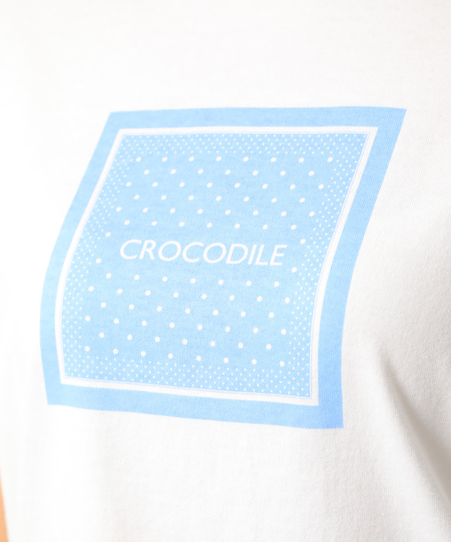 スクエアロゴプリントTシャツ