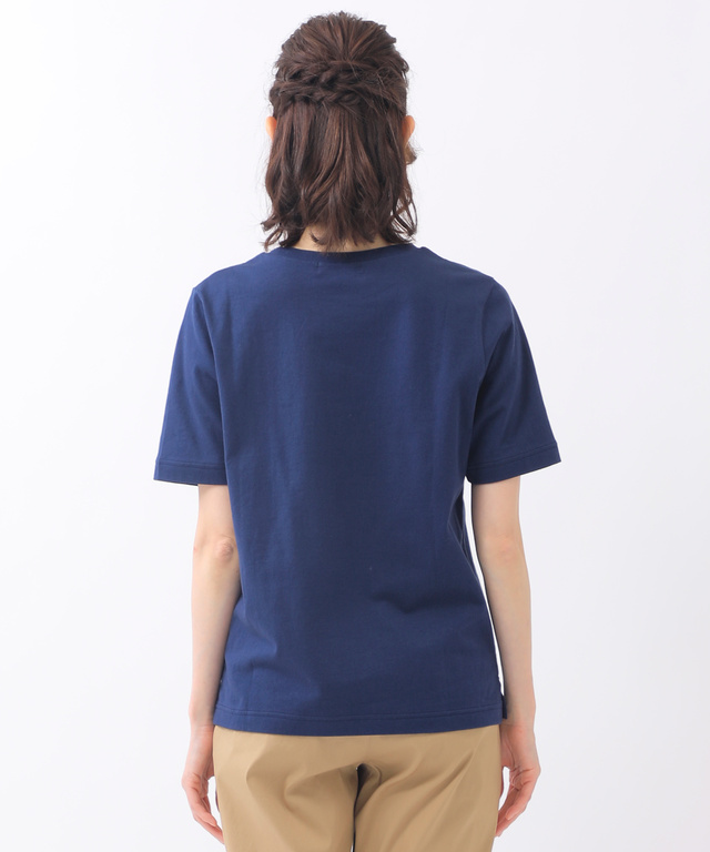 小花 モチーフ Tシャツ