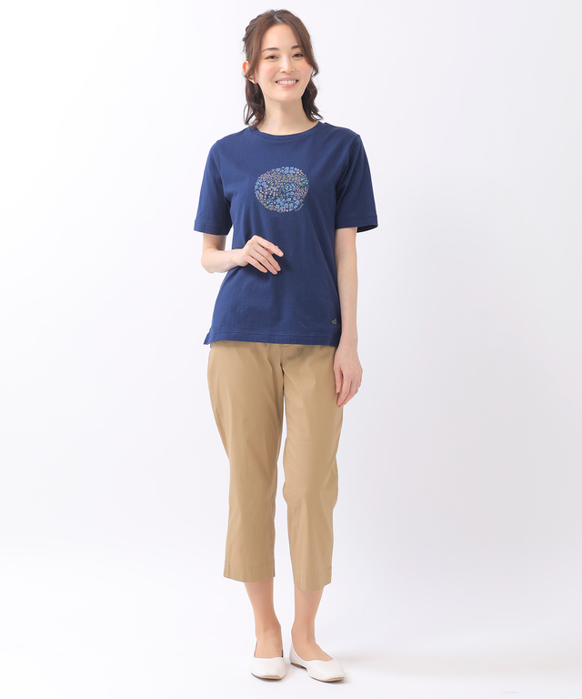 小花 モチーフ Tシャツ