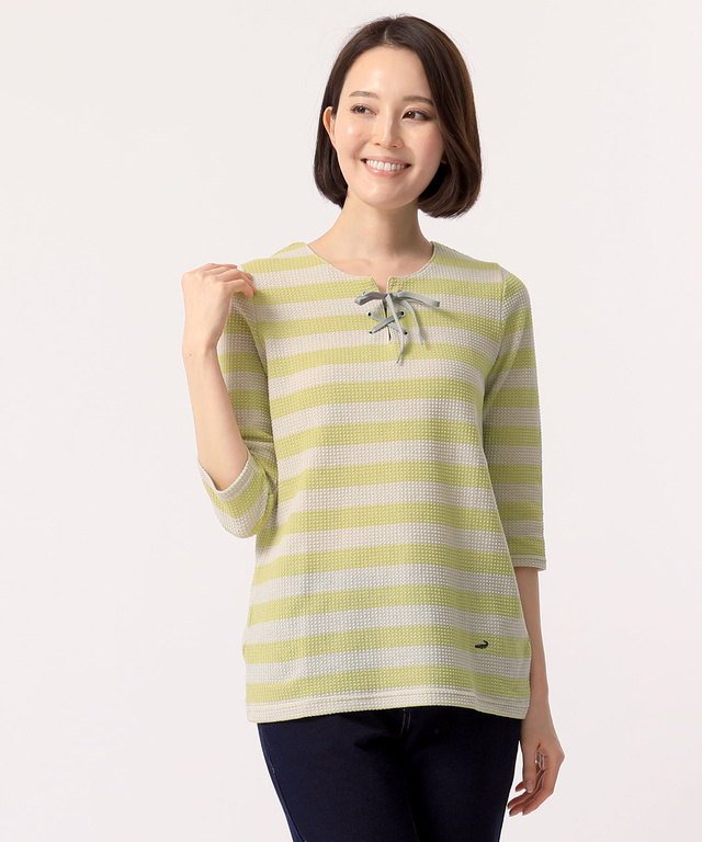 レースアップTシャツ