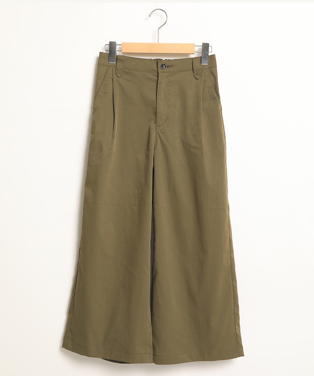 フロントタックセミワイドパンツ