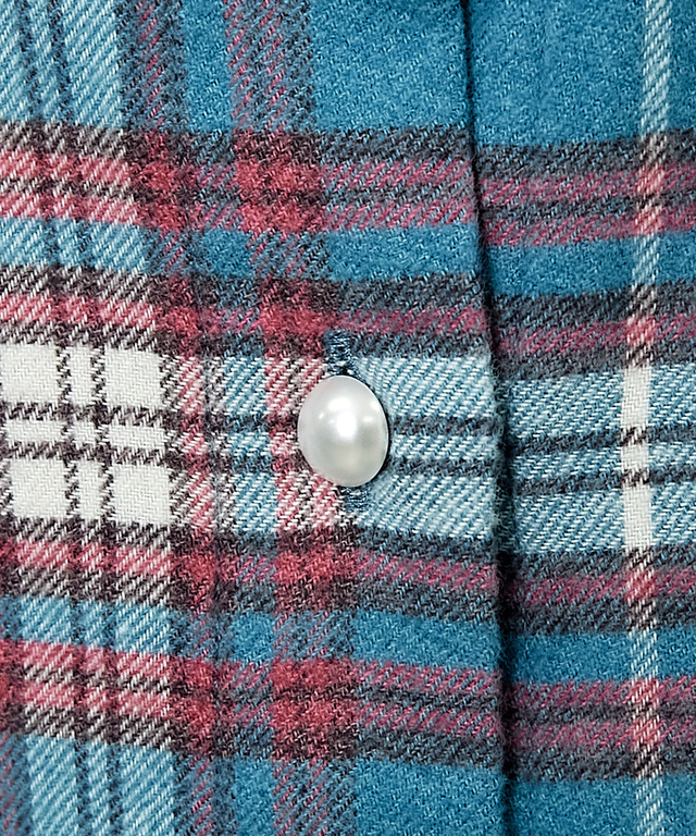 チェック柄 パールボタン ブラウス【一部店舗限定】