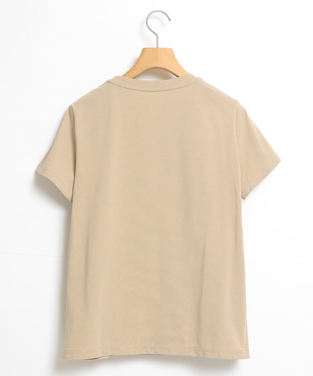ロゴ衿プリントTシャツ
