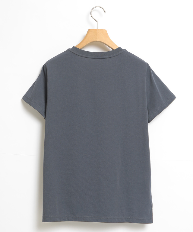 ロゴ衿プリントTシャツ