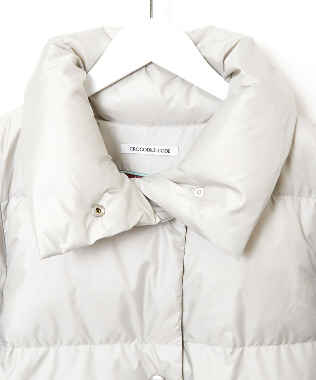 タフタ ダウンコート