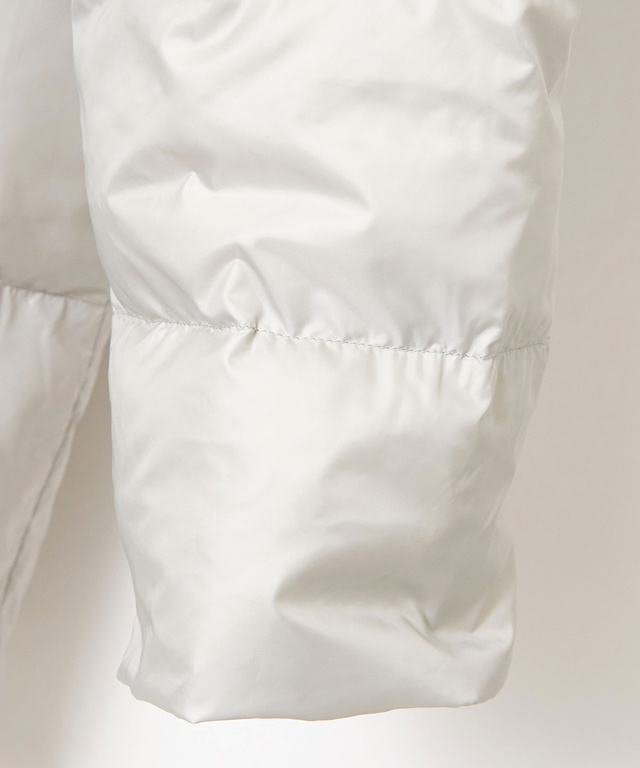 タフタ ダウンコート