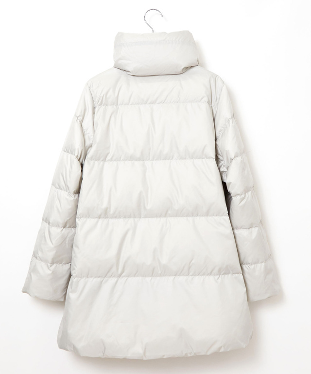 タフタ ダウンコート