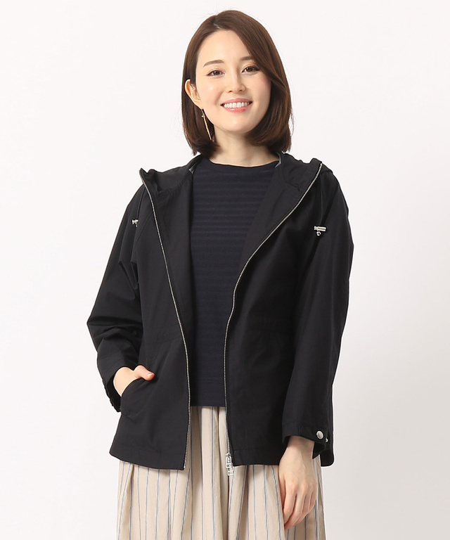 フード付きブルゾン