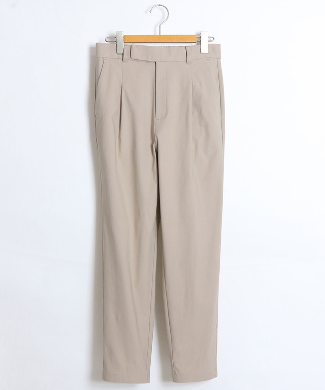 ストレッチ テーパード パンツ