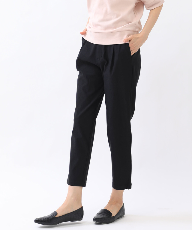 ストレッチ テーパード パンツ