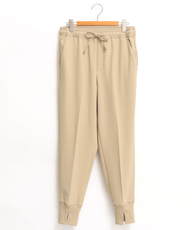 裾リブ ジョグパンツ
