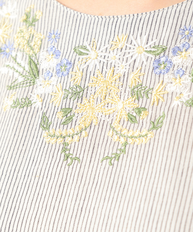 コットンリネン刺繍ブラウス【UV加工】