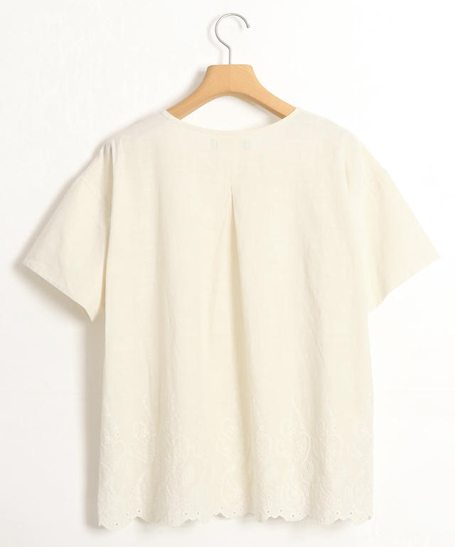 裾刺繍キーネックブラウス