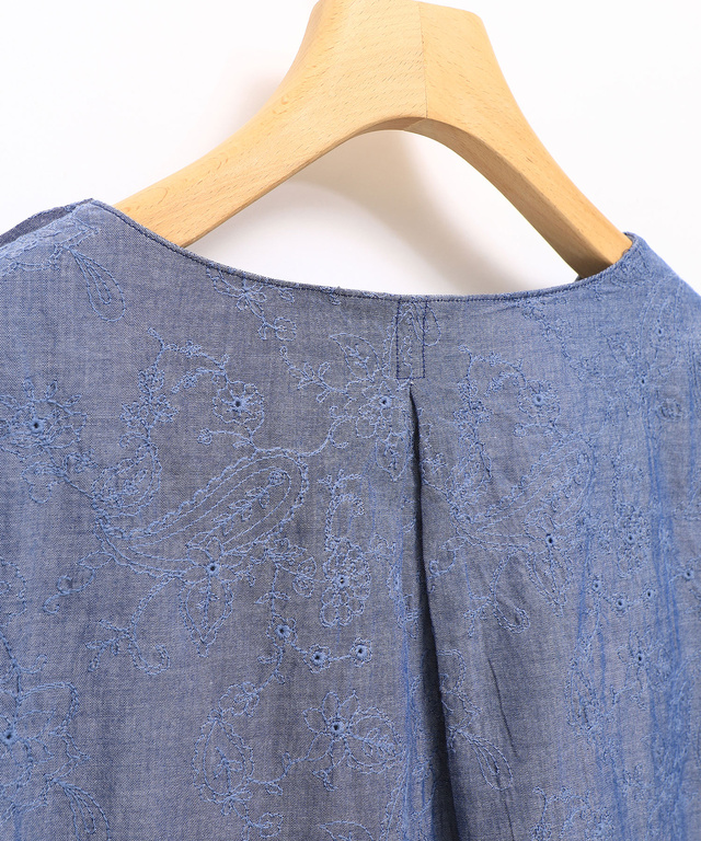 レイヤード風 刺繍 ブラウス