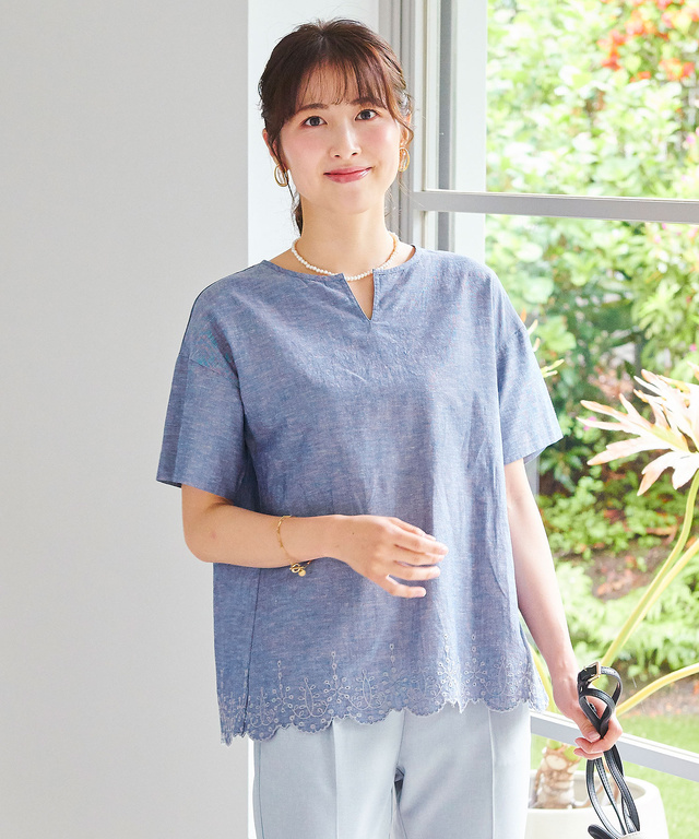 裾刺繍 キーネック ブラウス【WEB・一部店舗限定】