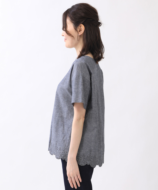 裾刺繍 キーネック ブラウス【WEB・一部店舗限定】