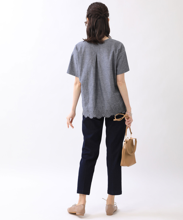 裾刺繍 キーネック ブラウス【WEB・一部店舗限定】