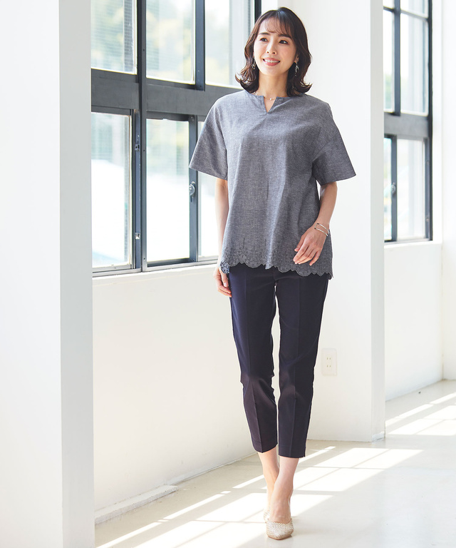裾刺繍 キーネック ブラウス【WEB・一部店舗限定】