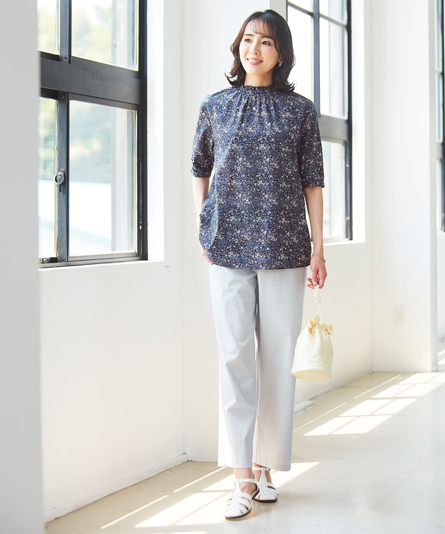 小花柄 襟シャーリング ブラウス【WEB・一部店舗限定】