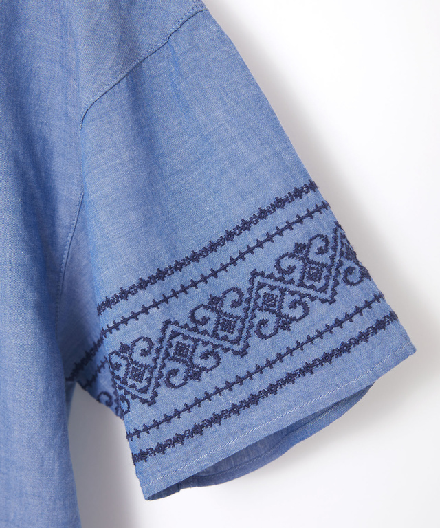 袖刺繍 プルオーバー ブラウス【オンラインショップ限定】