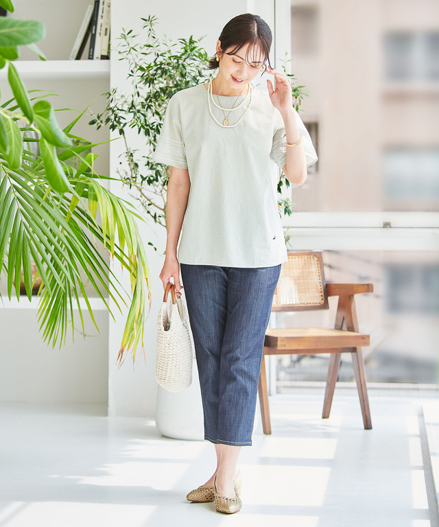 袖刺繍 プルオーバー ブラウス【オンラインショップ限定】