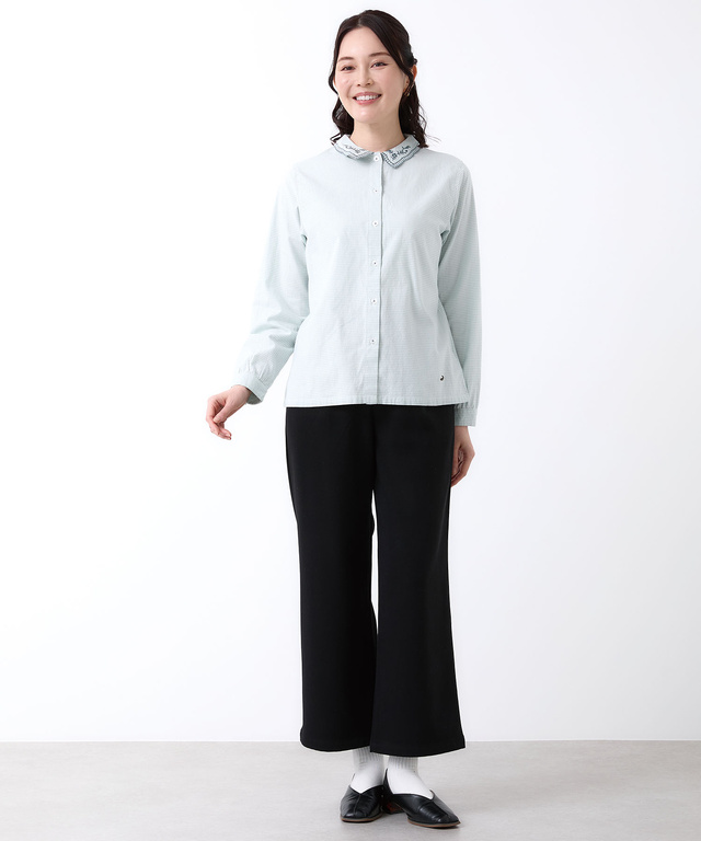 襟刺繡 デザイン ブラウス