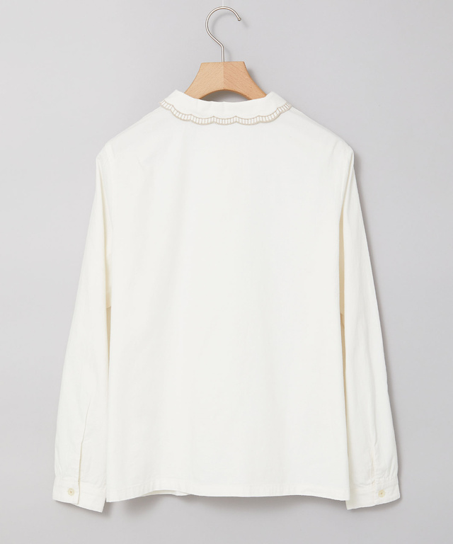 襟刺繡 デザイン ブラウス